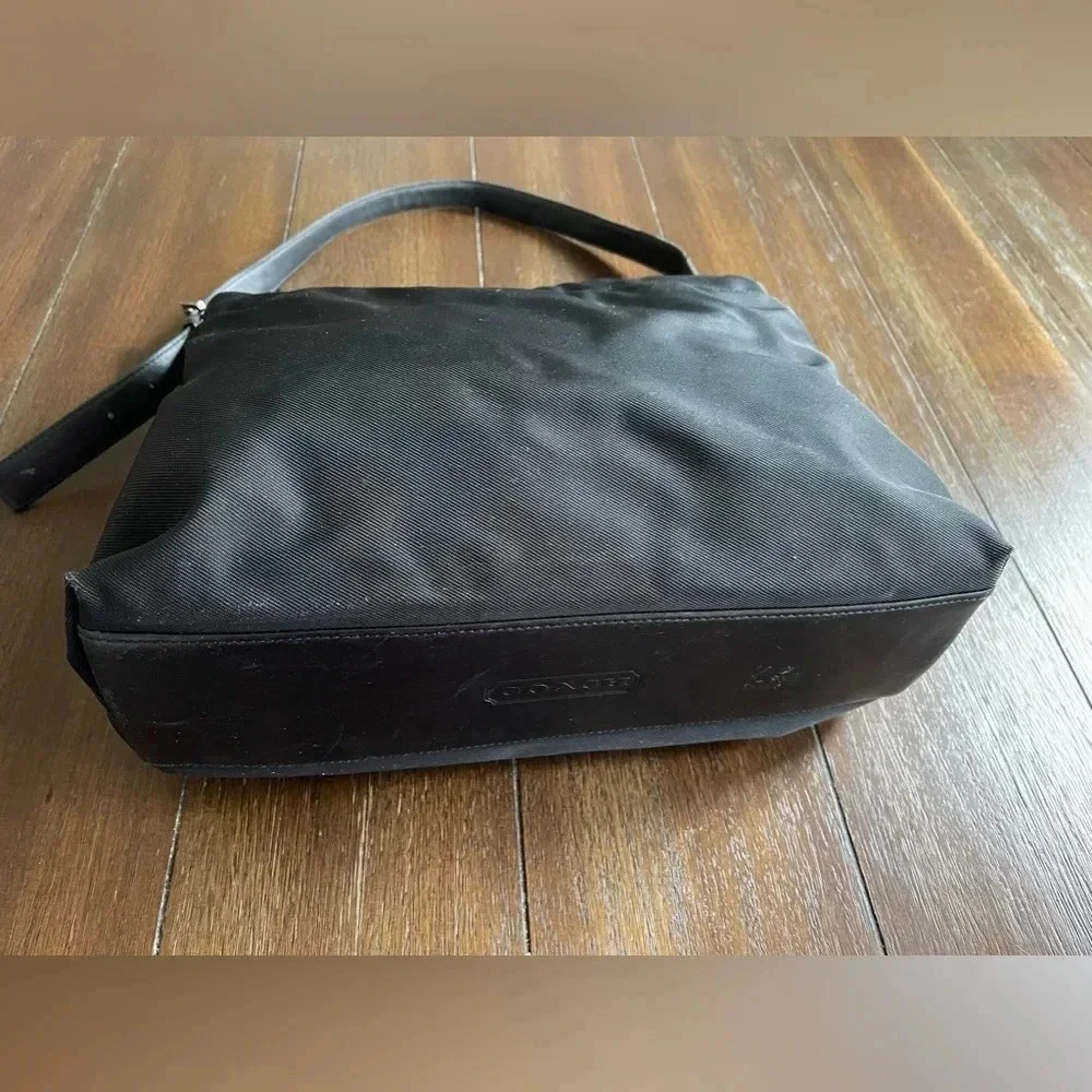 Vintage Coach shoulder bag